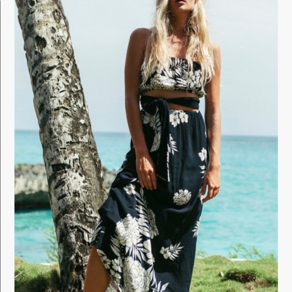 NWT billabong Slice N Dice Maxi Dress